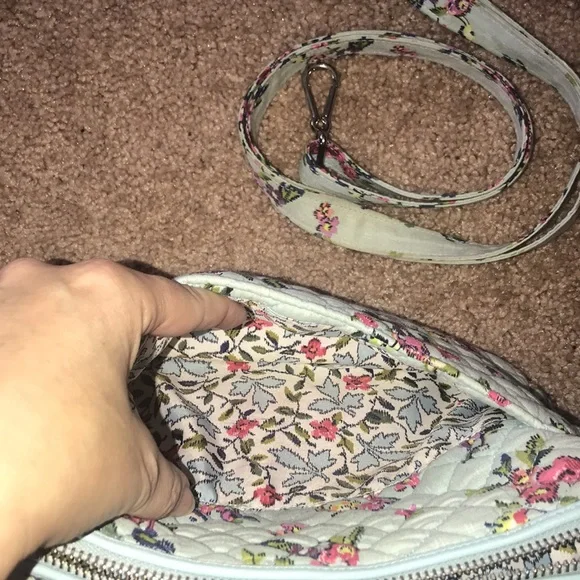 Vera Bradley Water Bouquet pattern crossbody shoulder bag - Picture 8 of 11